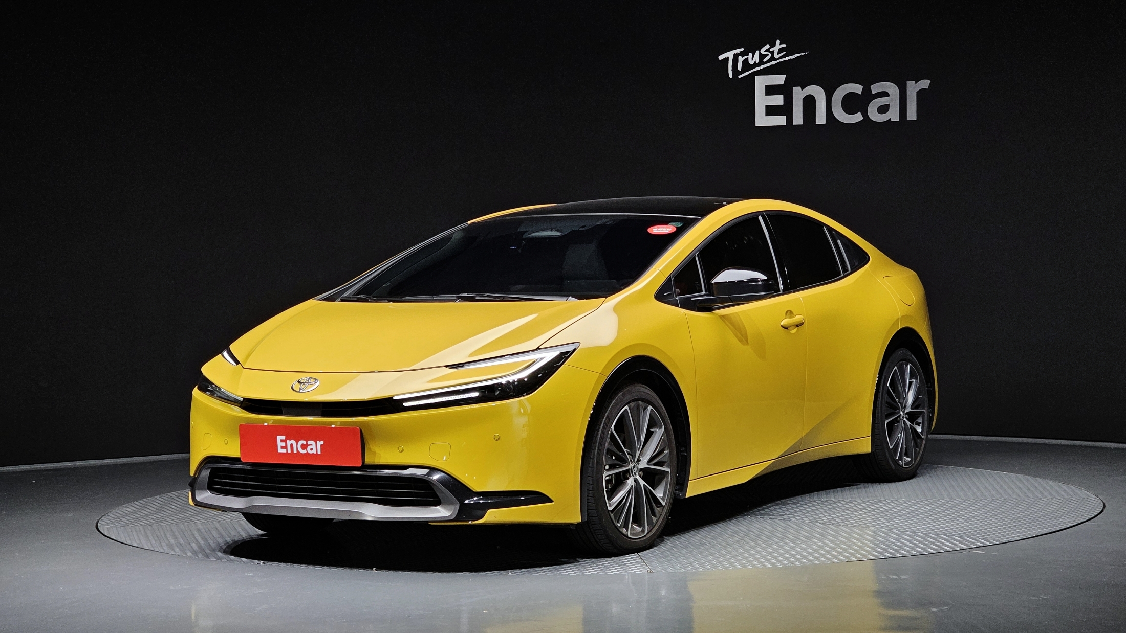 Toyota Prius 5th Gen 2.0 XLE